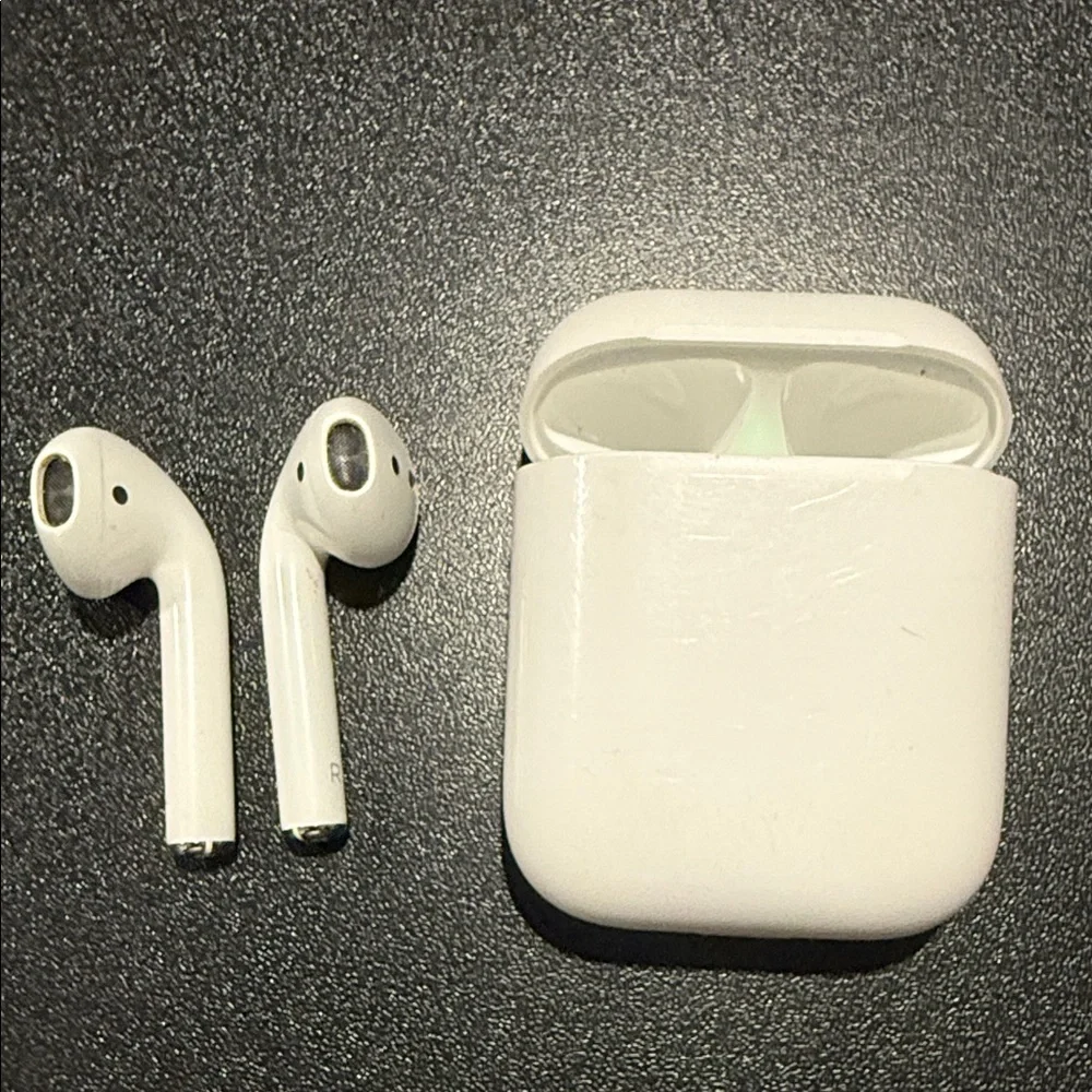 Apple AirPods with Charging Case - White